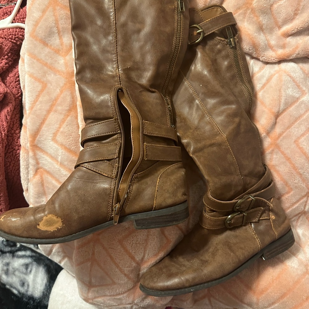 Brown boots